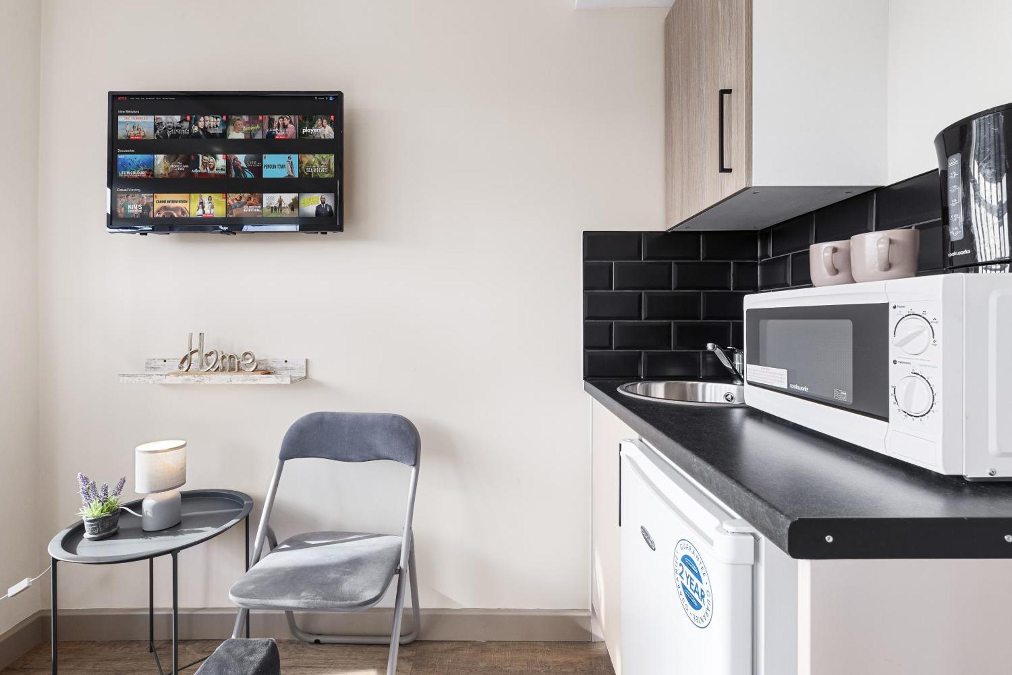 Serviced Ensuite Modern Studio - Sleeps 2 - Near Wembley Stadium - Good Transport Link To Central London - Harrow Ha3 Hatch End Extérieur photo