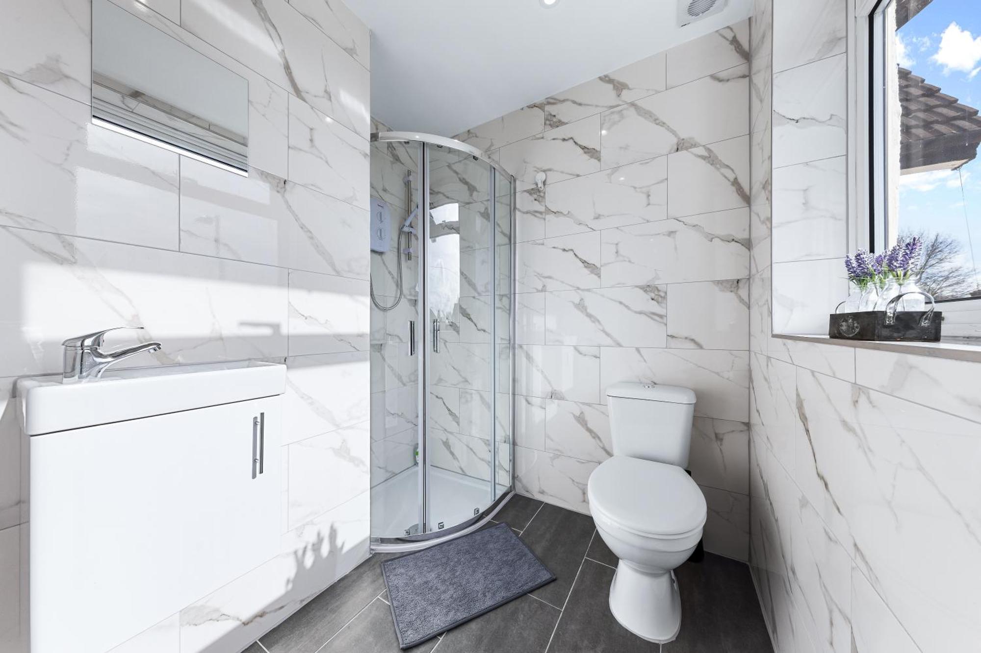 Serviced Ensuite Modern Studio - Sleeps 2 - Near Wembley Stadium - Good Transport Link To Central London - Harrow Ha3 Hatch End Extérieur photo